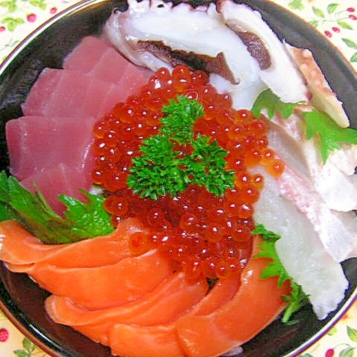 贅沢海鮮丼